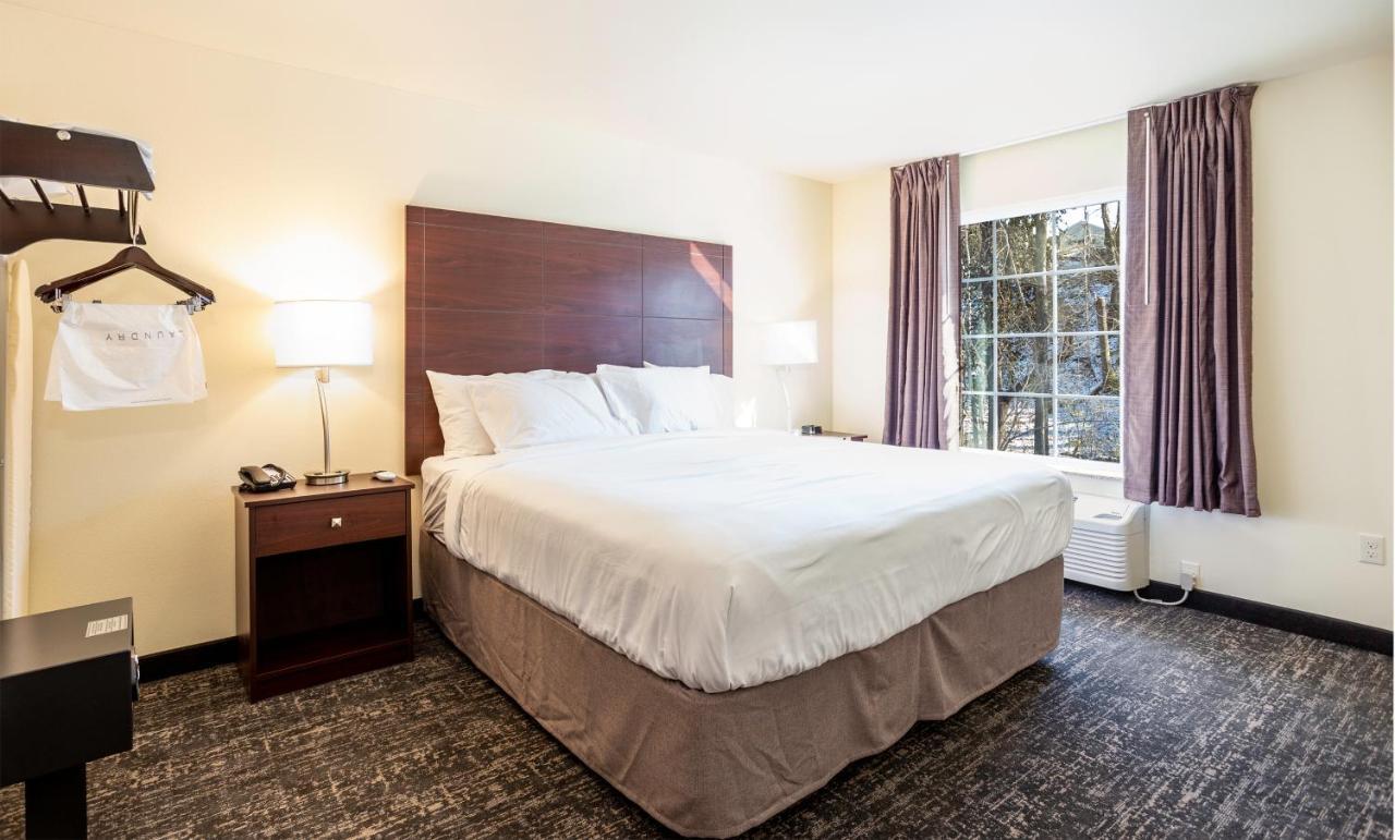 Cobblestone Inn & Suites - Brookville Bagian luar foto
