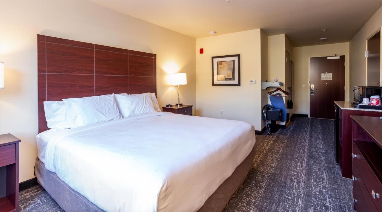 Cobblestone Inn & Suites - Brookville Bagian luar foto