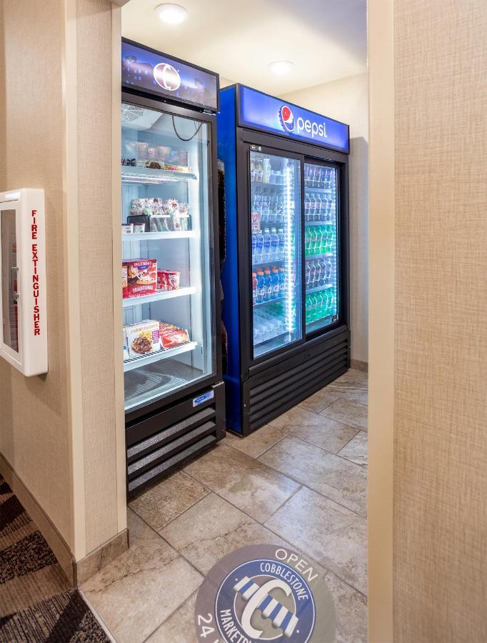Cobblestone Inn & Suites - Brookville Bagian luar foto