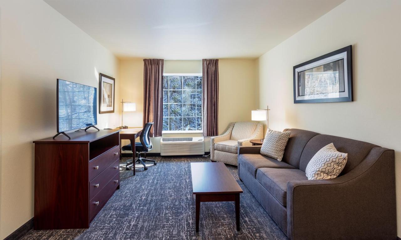 Cobblestone Inn & Suites - Brookville Bagian luar foto