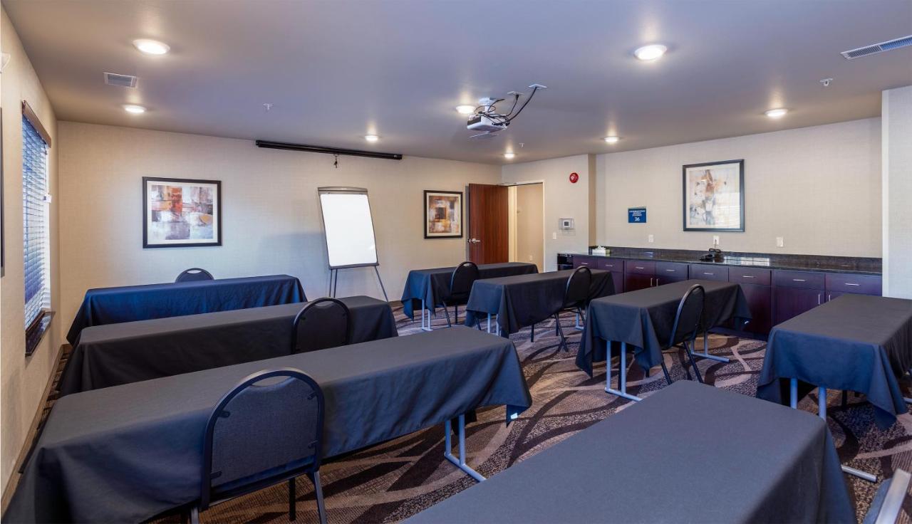 Cobblestone Inn & Suites - Brookville Bagian luar foto