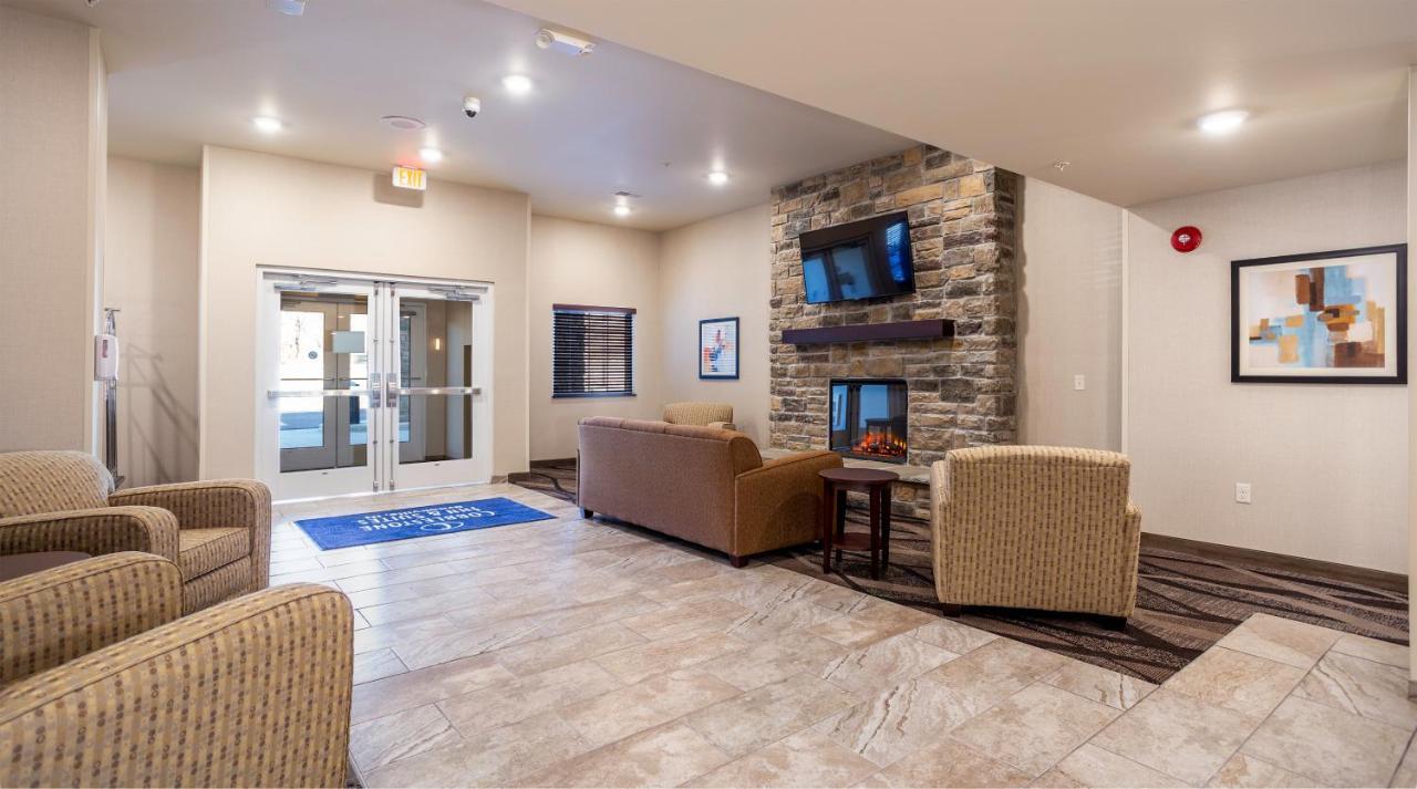 Cobblestone Inn & Suites - Brookville Bagian luar foto