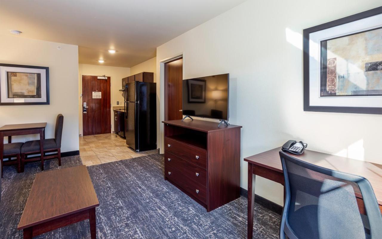 Cobblestone Inn & Suites - Brookville Bagian luar foto