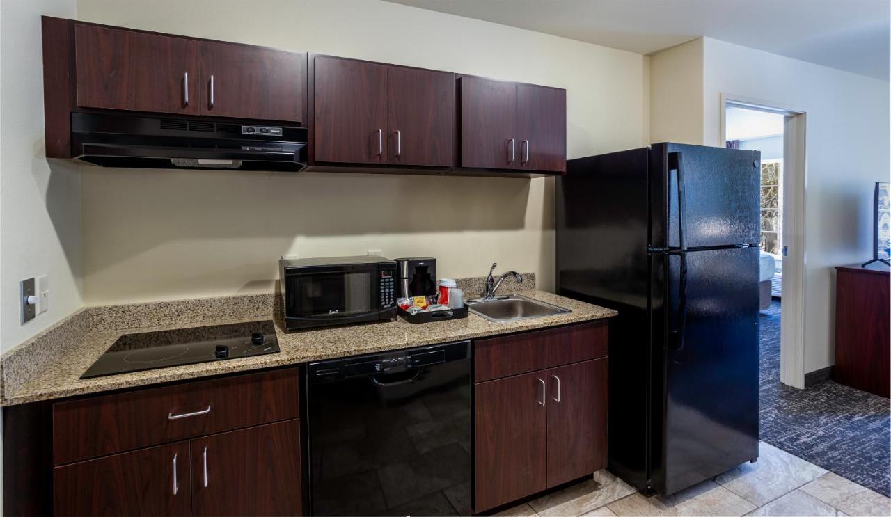 Cobblestone Inn & Suites - Brookville Bagian luar foto
