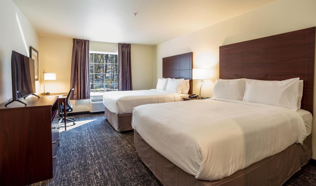 Cobblestone Inn & Suites - Brookville Bagian luar foto