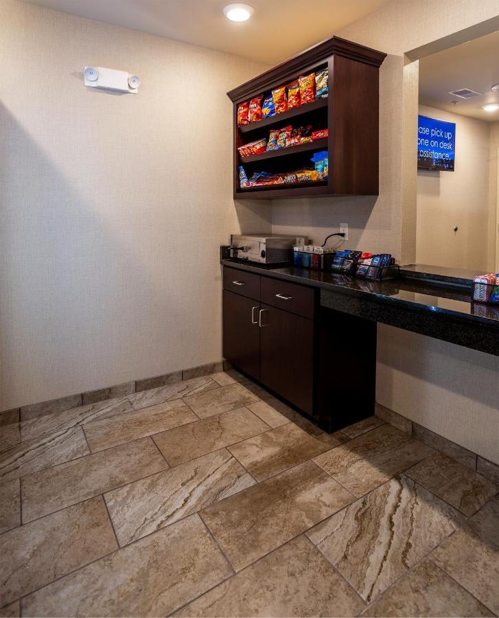 Cobblestone Inn & Suites - Brookville Bagian luar foto