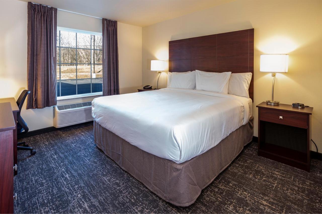 Cobblestone Inn & Suites - Brookville Bagian luar foto